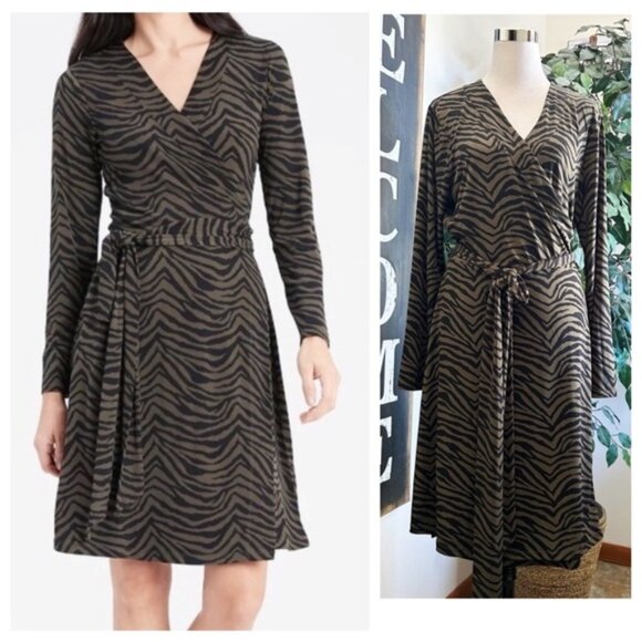 Banana Republic Wrap Dress - Picture 1 of 4